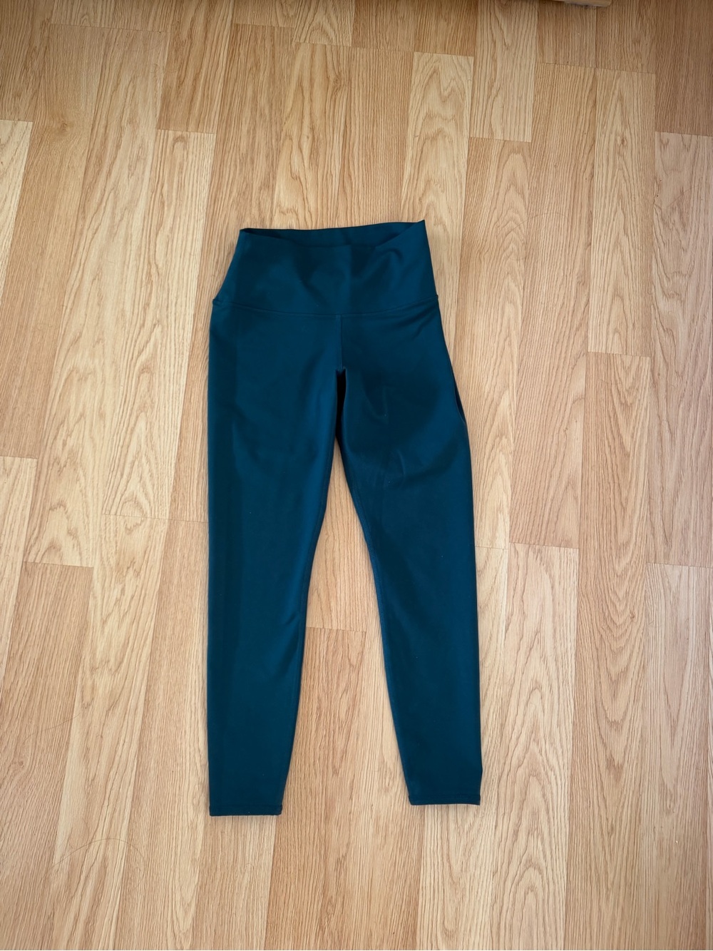 ALO Yoga Teal Leggings - Picture 2 of 3